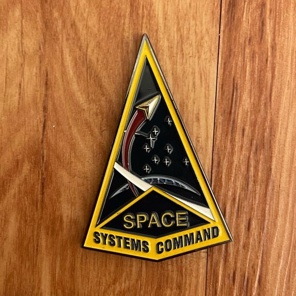 LIVE & SHARE w/Leah @hhichik - Picture 4 of 8